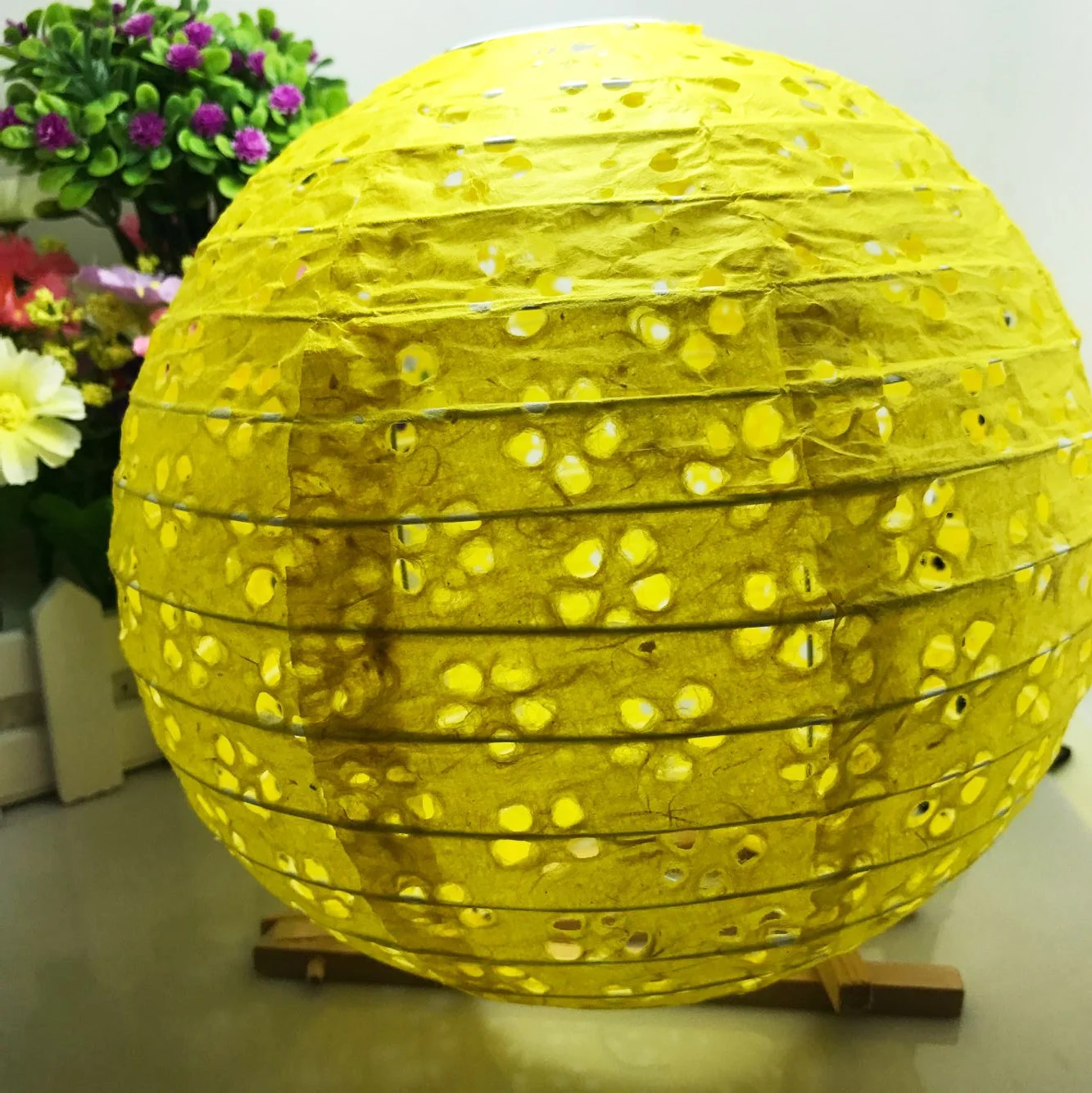 Полые ретро 8 дюйма 20 см Круглый Китайский разных цветов бумажные фонарики украсить день рождения свадебное украшение ручной работы подарок фон сделай сам - Цвет: Цвет: желтый