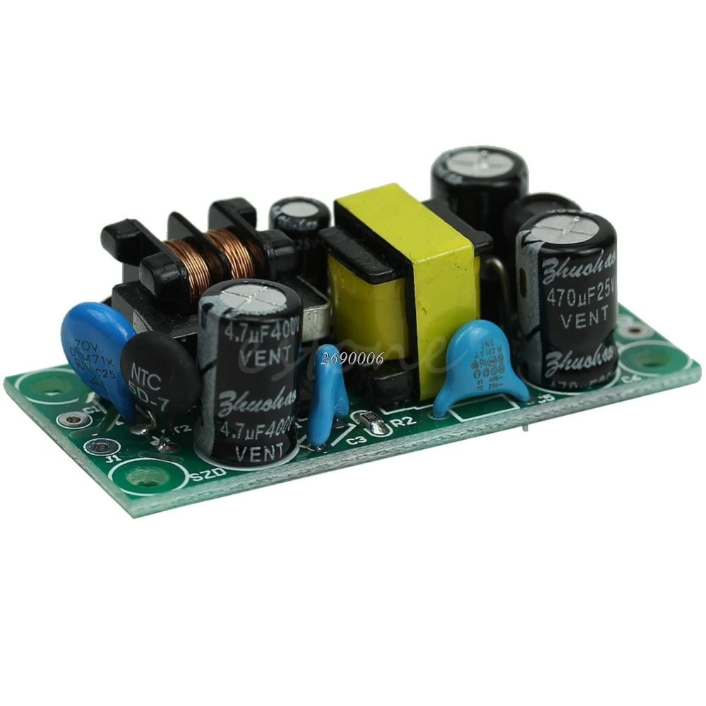 сбалансированное питание. тарелка правильного питания. салат на белом фоне. изолированное питание. блок питания тбн бпи-3в.