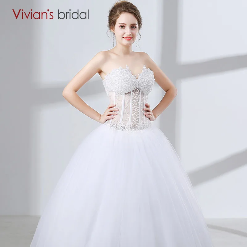 Милое бальное платье свадебное без рукавов Vivian's Bridal с жемчугом и блестками
