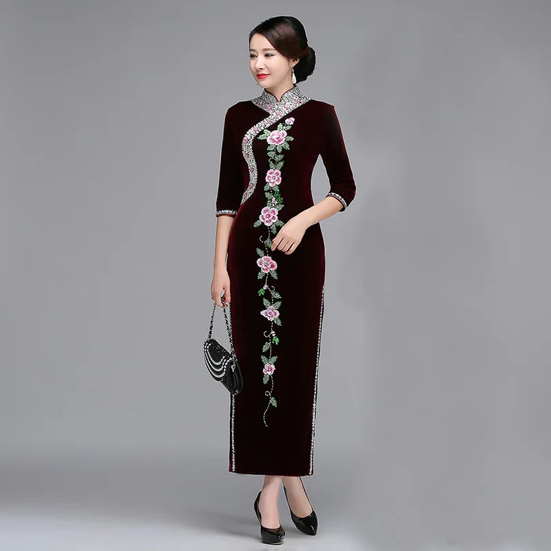 

High Quality Vintage Velour Handmade Sequined Beads Slim Long Dress Plus Size 4XL Traditional Chinese Women Evening Cheong-sam