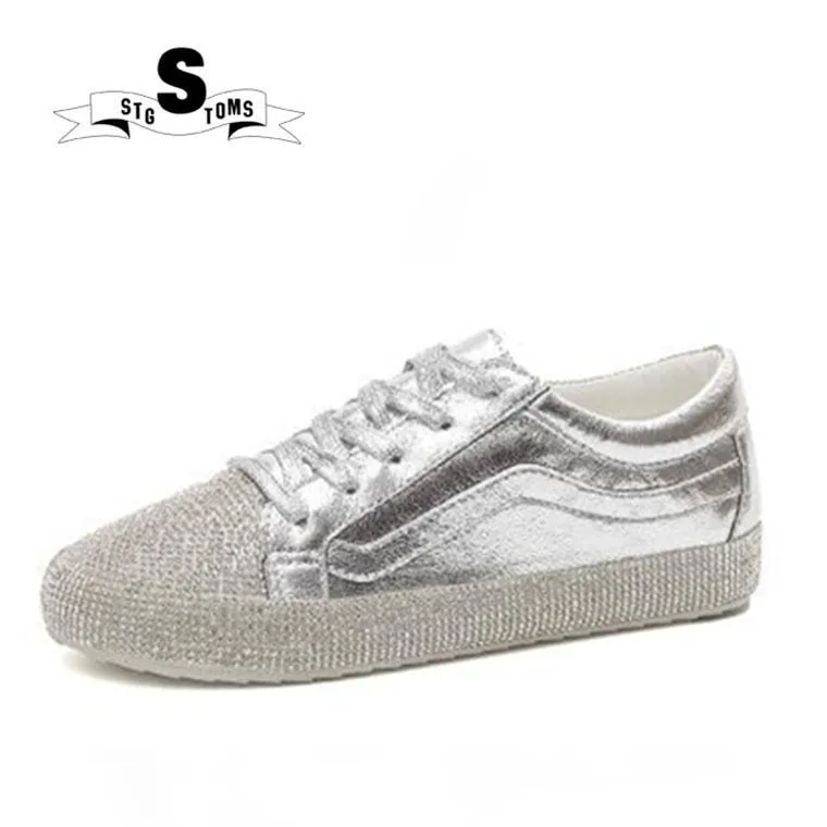 

2018 Skateboarding Shoes Women Golden Pu Leather Female Leisure Sports Shoes Zapatillas Silver Rhinestone Flats Shoes trainers