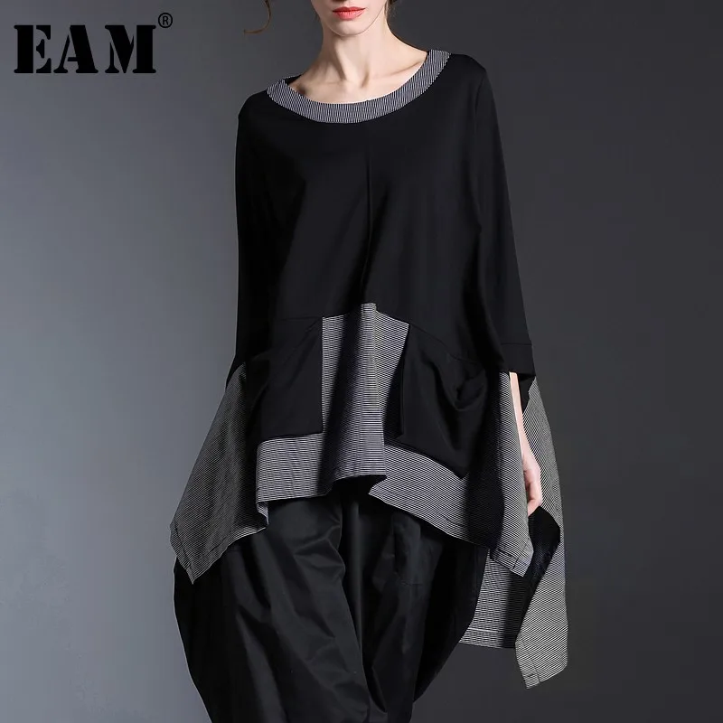 

[EAM] 2019 New Spring Round Neck Long Sleeve Black Gray Irregular Plaid Hem Split Joint Big Size T-shirt Women Fashion Tide JE68