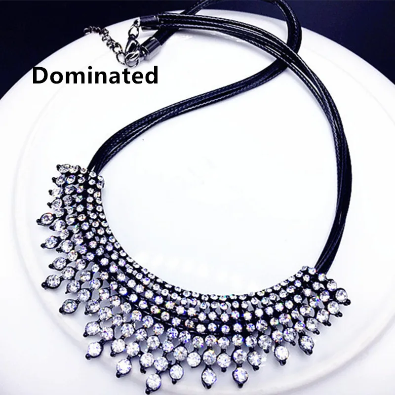 

Dominated Nightclub Exaggerated Pendant Short Clavicle Chain Women's Necklace Wholesale