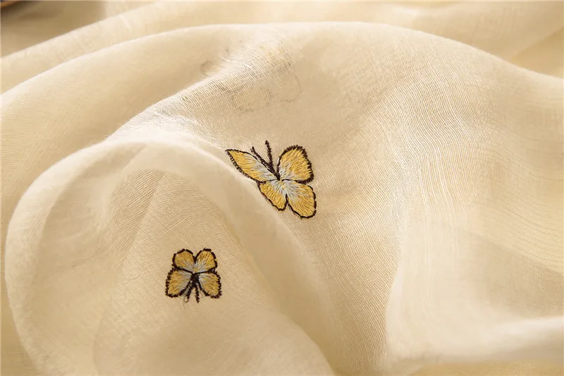 8423525956_2070773686