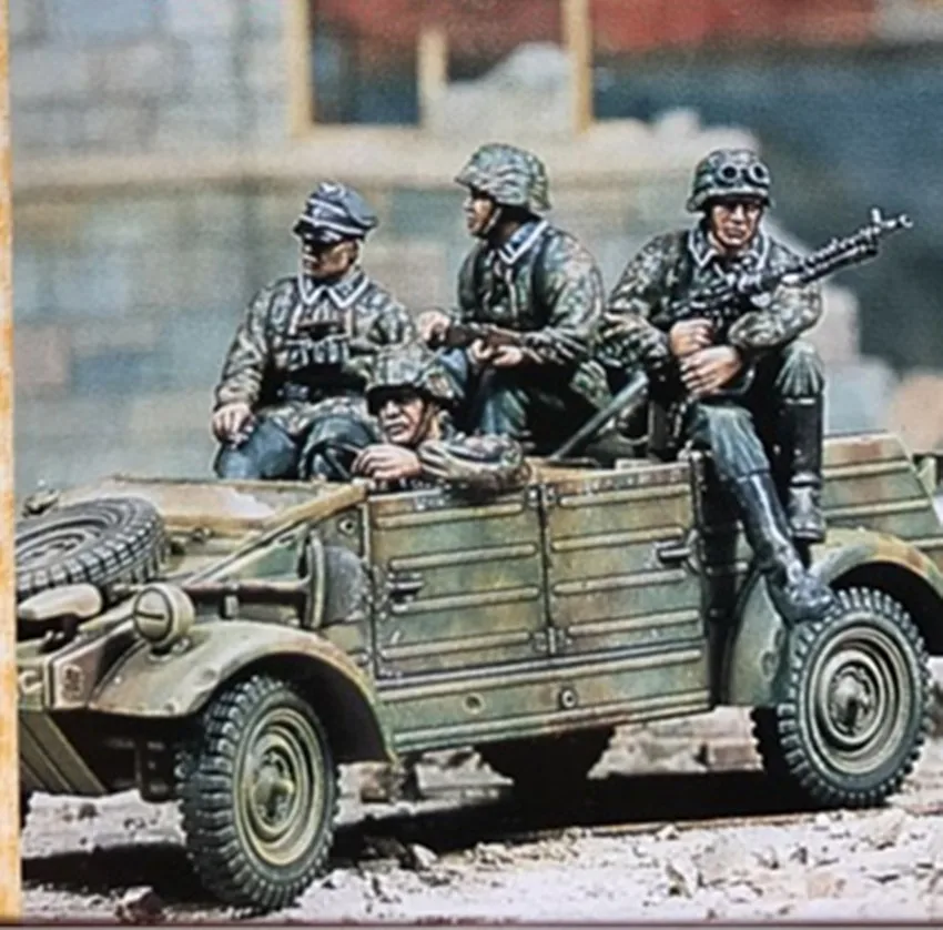 

1/35 Resin Figure Model Kit Unassambled Unpainted 00157(NO CAR)