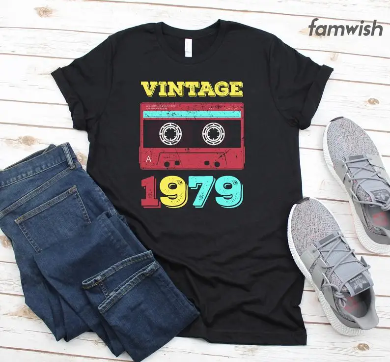 

Custom Birthday T-Shirt Vintage 1979 Shirt with Cassette 40 Birthday Party Shirt 2019 Summer Printed Men Shirt Funny Gift