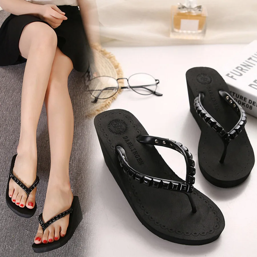 

New Rivet Rome Style Nice Wedge With Flip-Flops Thick Bottom Fashion Women'S Slippers Waterproof Platform Beach Women'S Shoes
