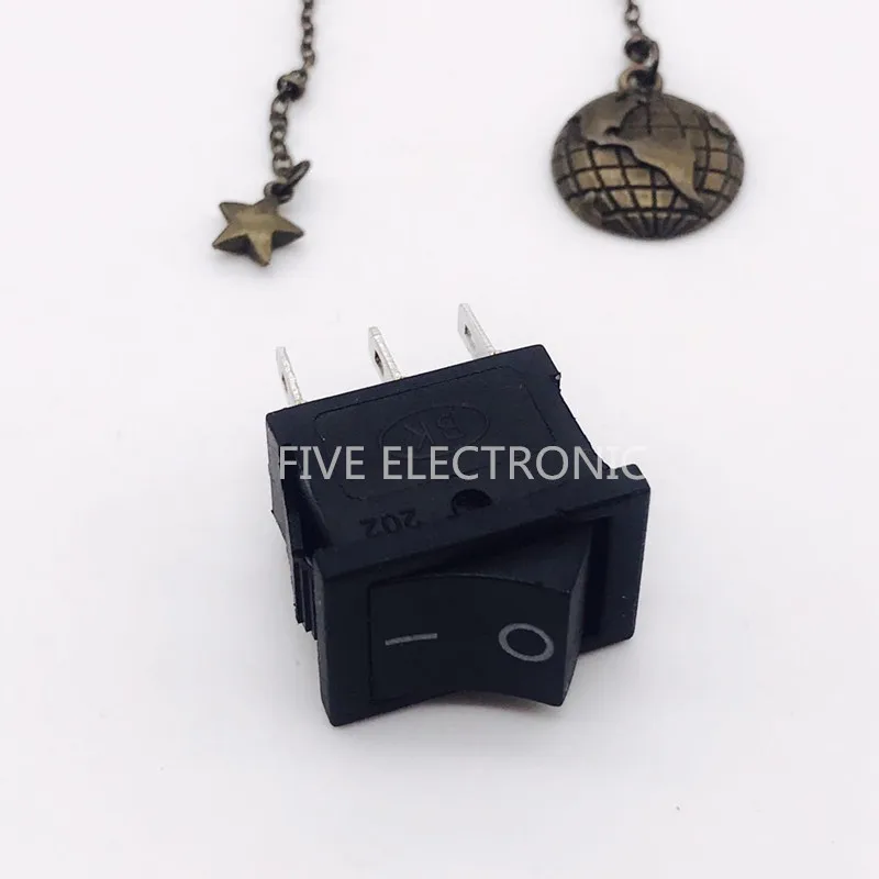 

KCD2 Rocker Switch 6A250V 10A125V 6 pins/terminals 2 shifts