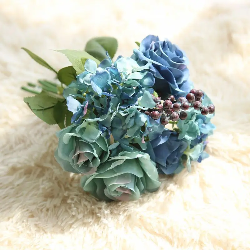 Шелковый букет с синей розой несколько слоев искусственный цветок яркие ягоды