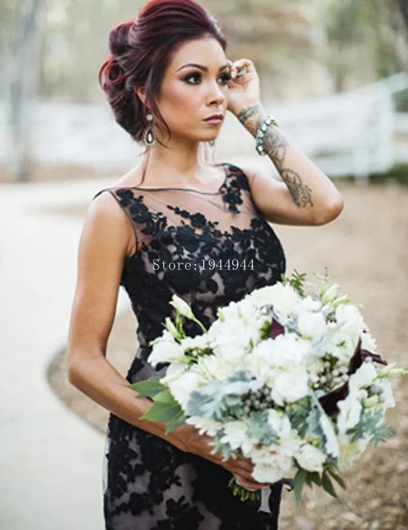 Unique Design Sheer Neck Halloween Bridal Dress Lace Appliqued