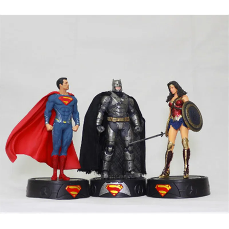 Лига Справедливости супергерой фильм перевалки Бэтмен чудо-женщина Супермен ПВХ фигурку Коллекционная модель игрушки предусмотрена
