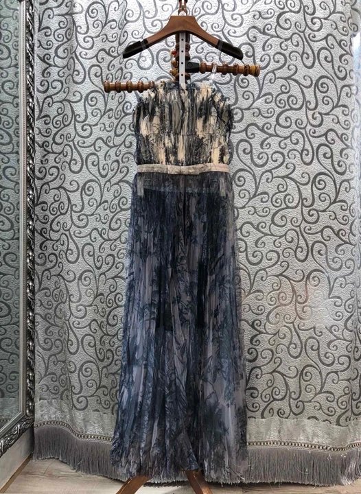 

Summer 2019 New Women's Shoulder-exposed Printing Patterns Mosaic and Stitching Sling Dress 628
