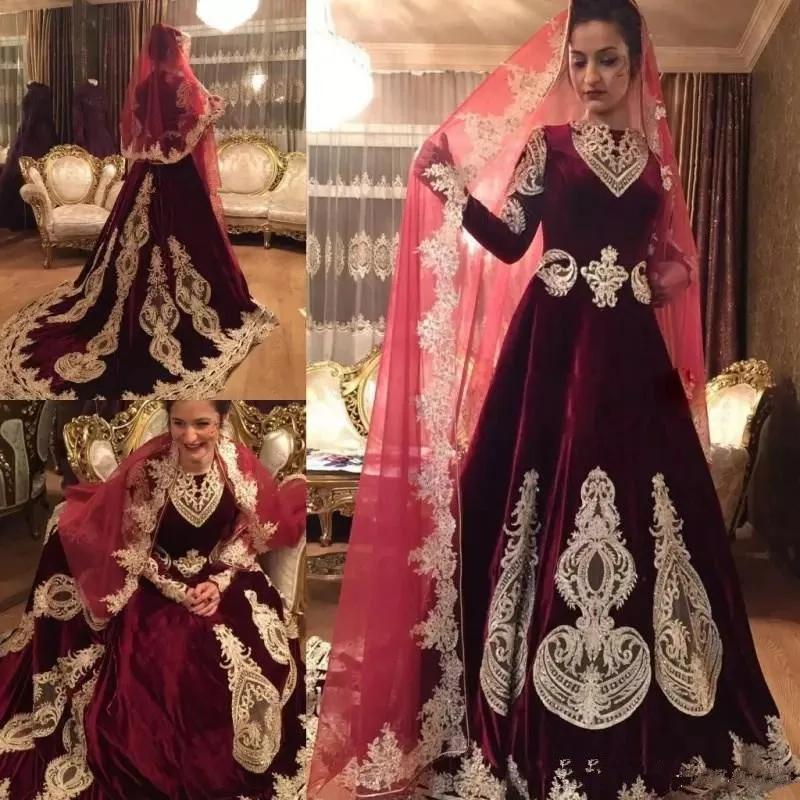 luxury-muslim-wedding-dresses-with-veil-arabic-dubai-velvet-burgundy-applique-beads-bridal-dress-jewel-neck-sweep-train-wedding-dress_副本