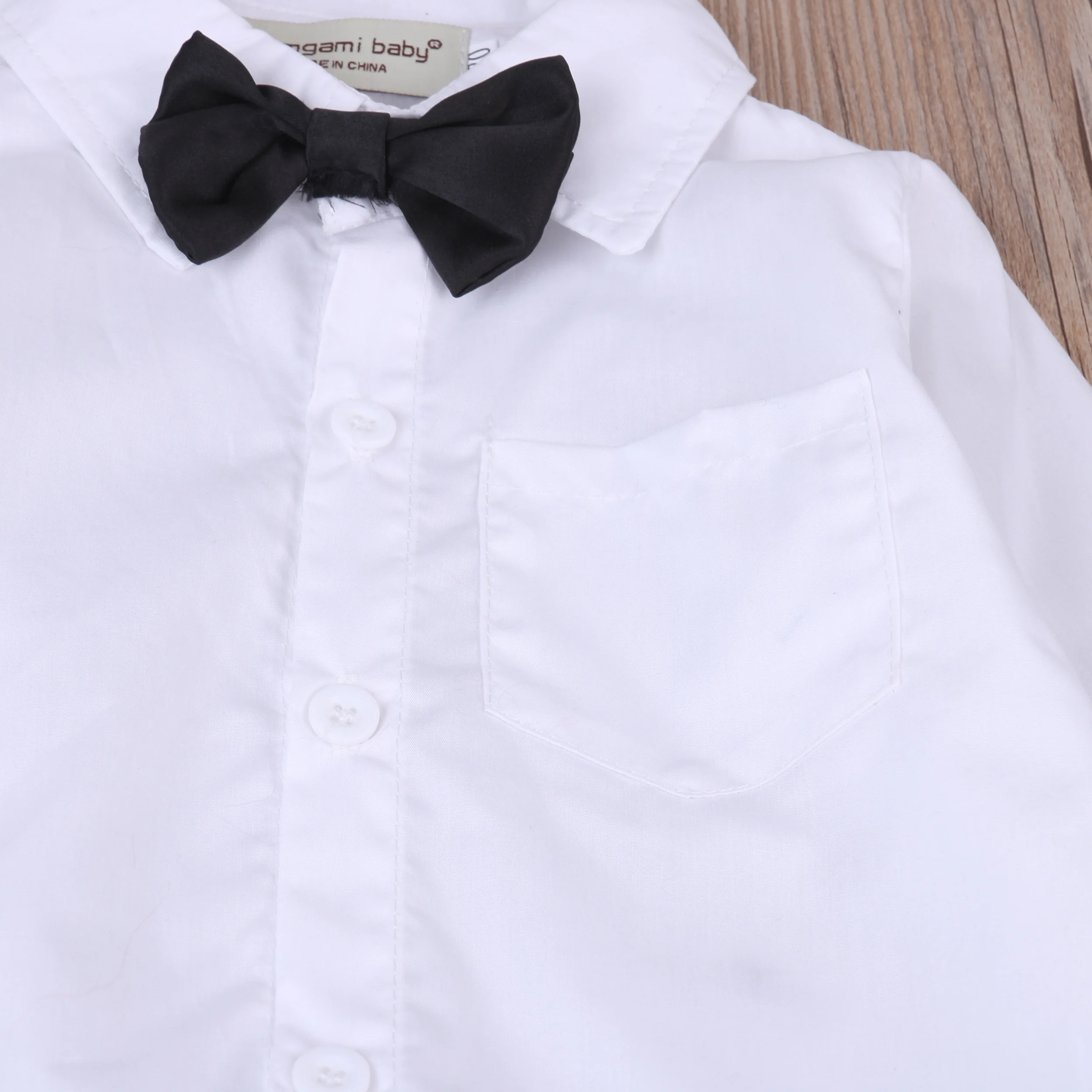 Торжественные повседневные комплекты одежды для маленьких мальчиков 2 предмета, однобортные однотонные белые рубашки с длинными рукавами Топы, серый комбинезон