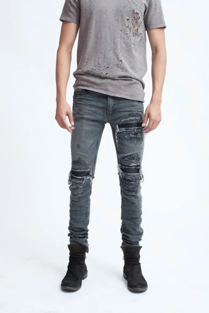 4133848165_567459199