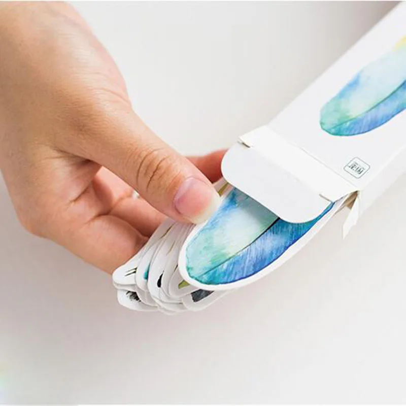 30pcs/box Beautiful feathers Gift Bookmarks Marker Stationery Gift Realistic Kawaii Cartoon Bookmarks Office School Supply
