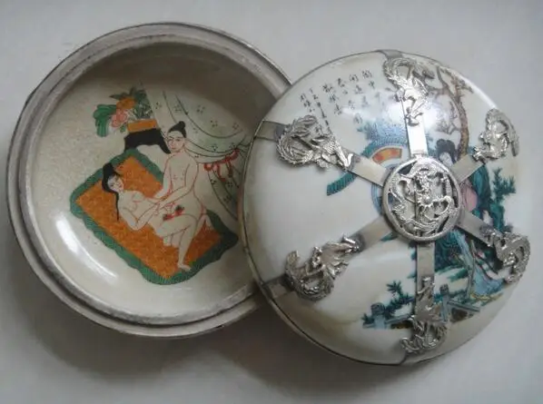 

Porcelain Drawing MAKE LOVE Armoured Dragon Phoenix Noble Rouge Box