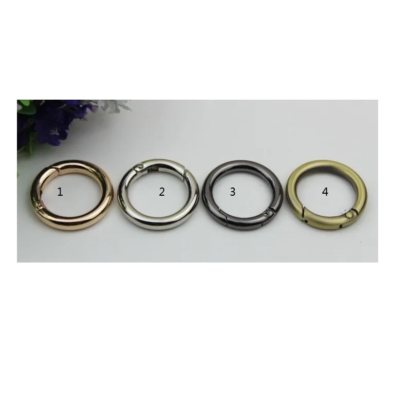 3315681584_391410471