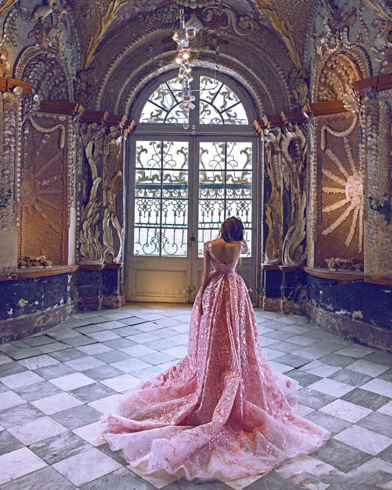 luxury-pink-mermaid-prom-dresses-with-detachable-tra-lace-appliqued-formal-evening-gowns-short-sleeve-jewel-neckline-party-dress