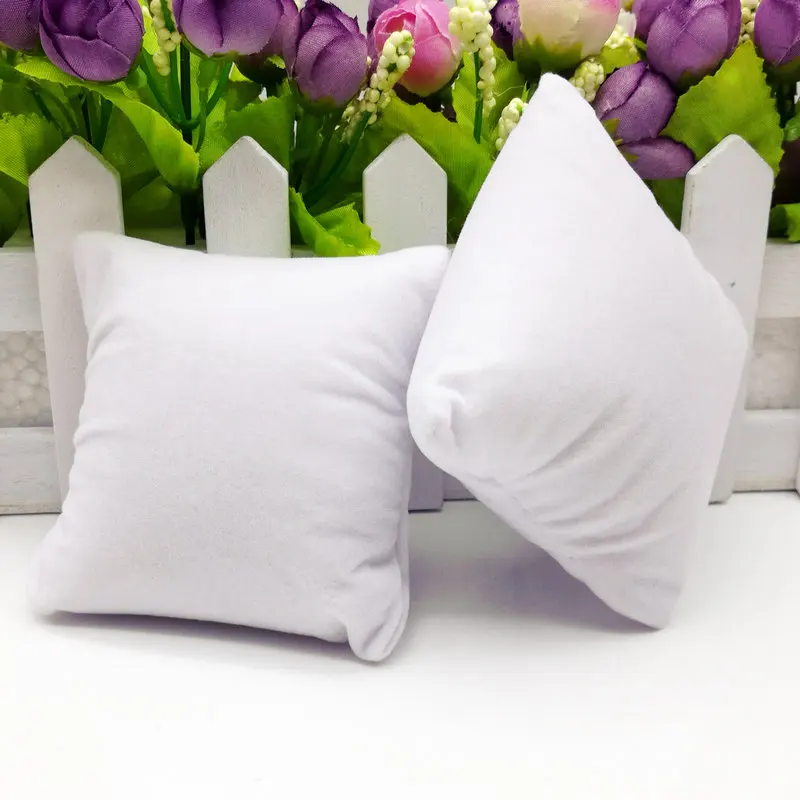 5PCS white Velvet Jewelry Bracelet Watch Display Pillows 85MM Z 098in