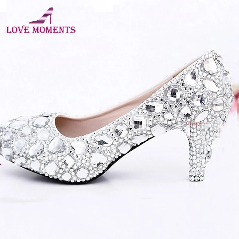 

Sexy Crystal Wedding Dress Shoes 2 Inches Middle Heel Comfortable Bridal Shoes Silver Woman Party Prom Shoes Bridesmaid Shoes