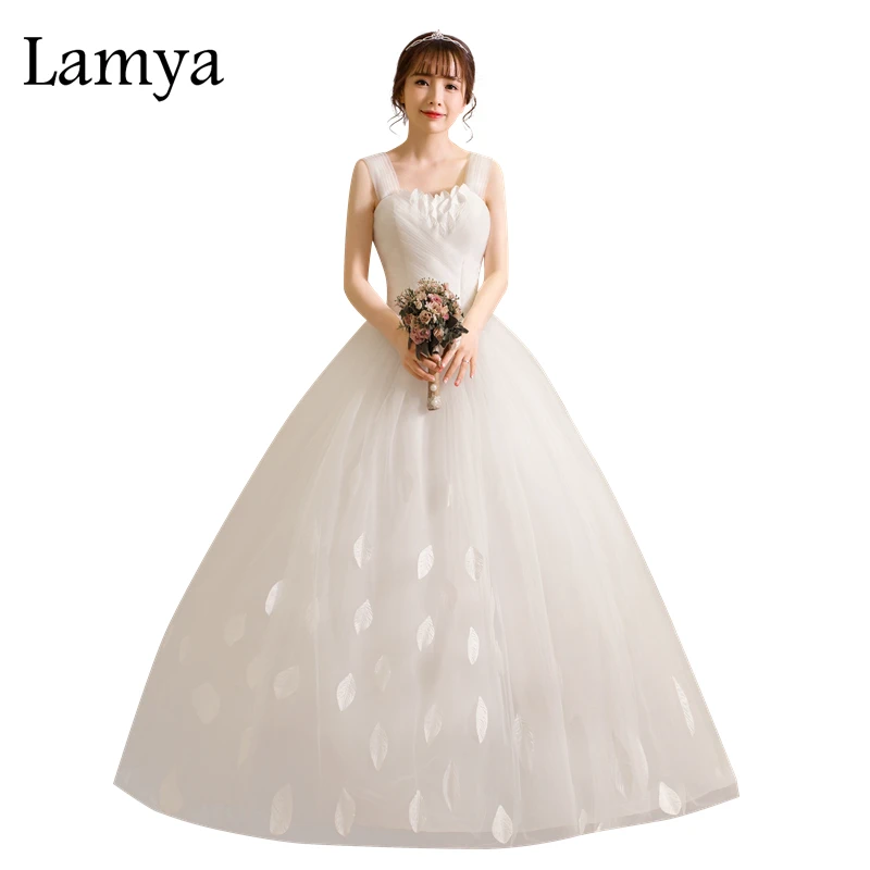 

Lamya New Arrival Shoulders Tulle Wedding Dresses 2017 Bridal Dresses Rose Petals Appliques Cap Lace Up Back Vestido De Noiva