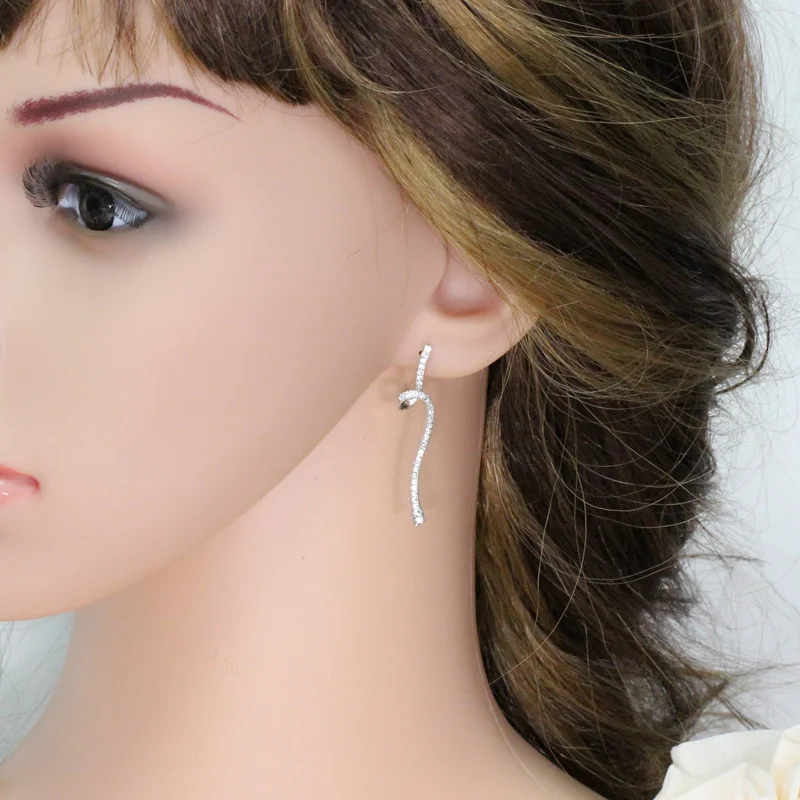 CWWZircons Designer Geometric Riband Shape Micro Cubic Zirconia Stone Pave Fashion Silver Color Ladies Jewelry Earrings CZ089