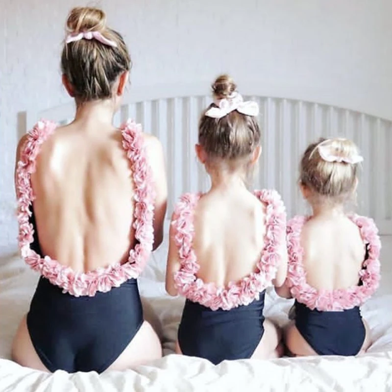 

Summer Family Matching Girl Petal One Piece Bikini Swimwear Bathing Suit Beach Mother Swimsuit Mother Daughter Women Kid Wear