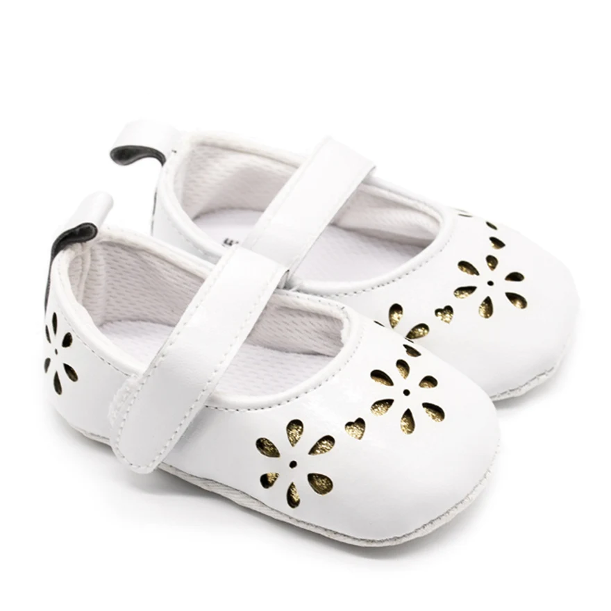 Милая кожаная детская обувь с цветочным рисунком; Chaussure Bebe Fille; обувь для малышей; мокасины для малышей; детская обувь для девочек