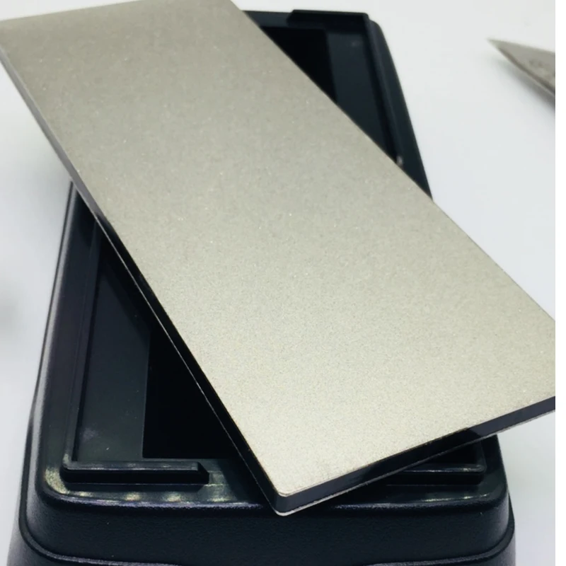 Точилка для ножей-Алмазный точильный камень Двусторонняя 800/1200 зернистость зажим для ножей 5,98x2,4 дюйма