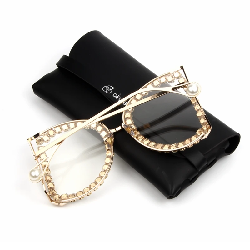 Модные Большой кошачий глаз солнцезащитные очки для женщин для роскошные брендовая Дизайнерская обувь Украшенные стразами Защита от