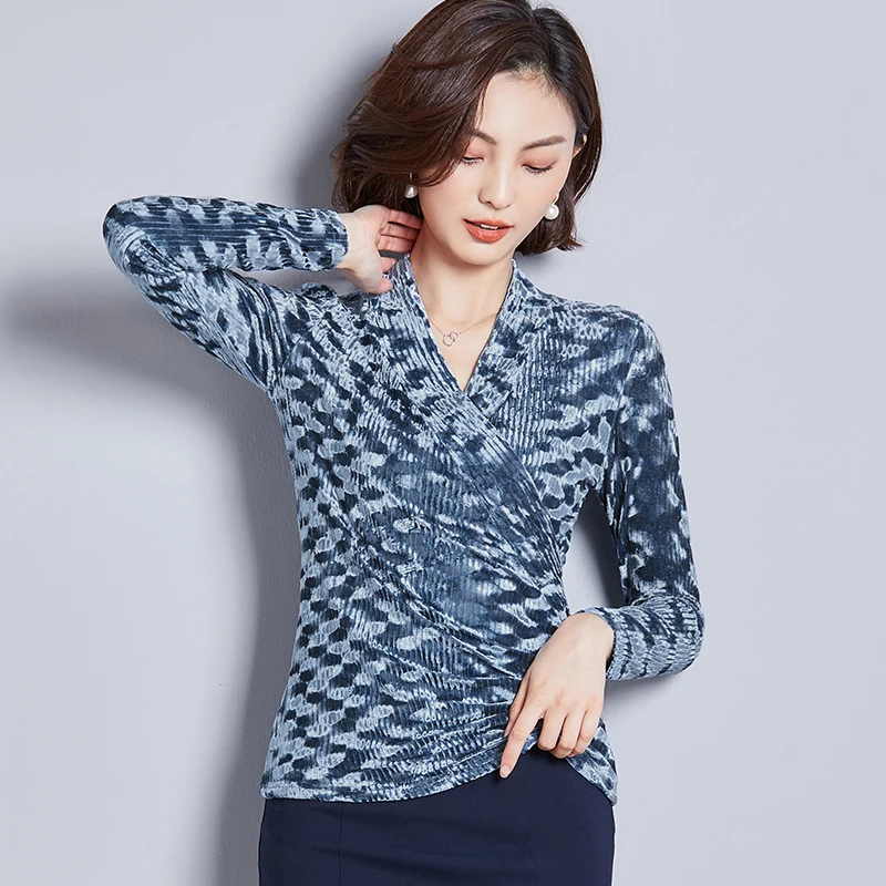womens tops and blouses 2019 kimono Elegant Long Sleeve Solid V-Neck velvet Blouse Female Work Wear women Shirts Plus Size M-4XL womens tops and blouses 2019 kimono Elegant Long Sleeve Solid V-Neck velvet Blouse Female Work Wear women Shirts Plus Size M-4XL