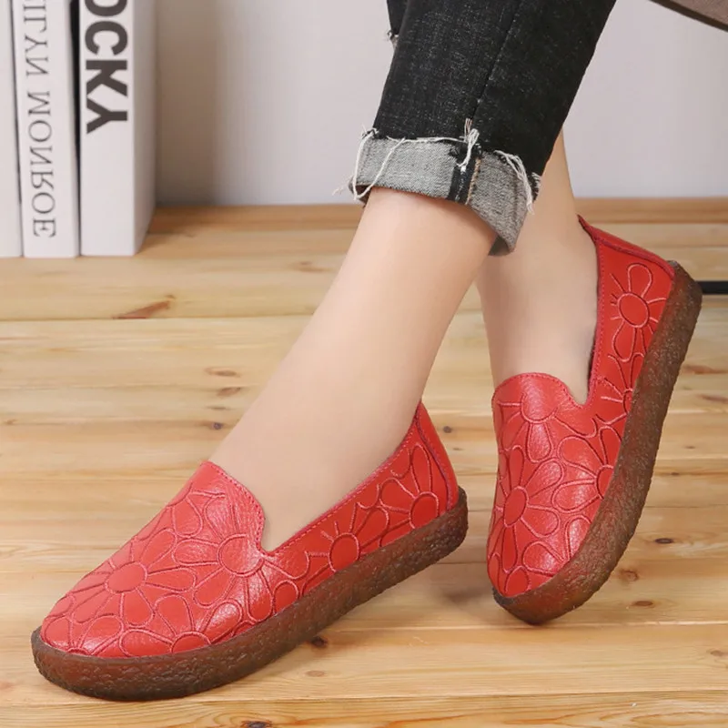 

New Women Loafers Genuine Split Leather Flat Heels Slip On Round Toe Flower Sandals Platform Ladies Shoes Zapatos De Mujer 0261W