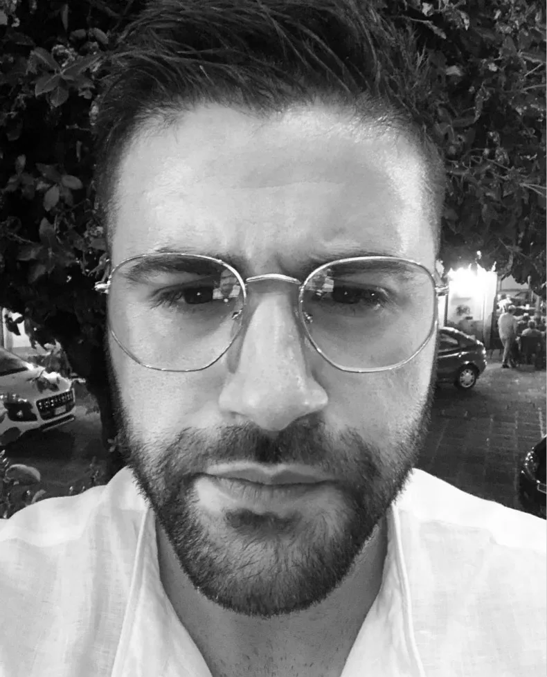 Screenshot_2018-09-20-19-34-15-486_com.android.br_meitu_10