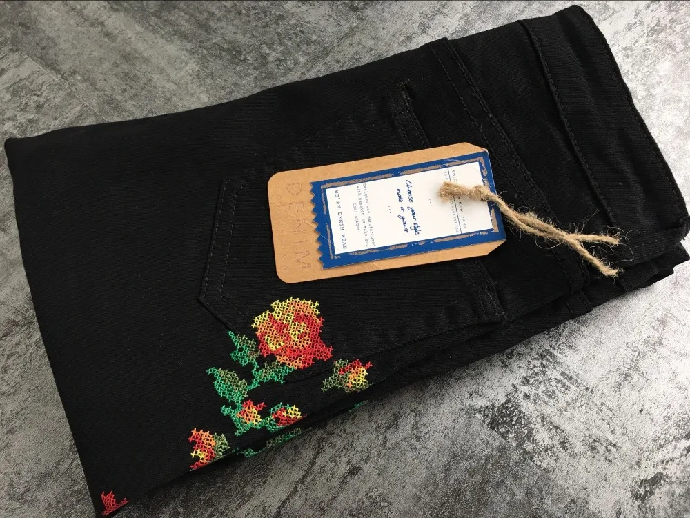 2017 European and American women hot high waist Slim stretch front and rear side cross embroidery roses cowboy pants pants pants (27)