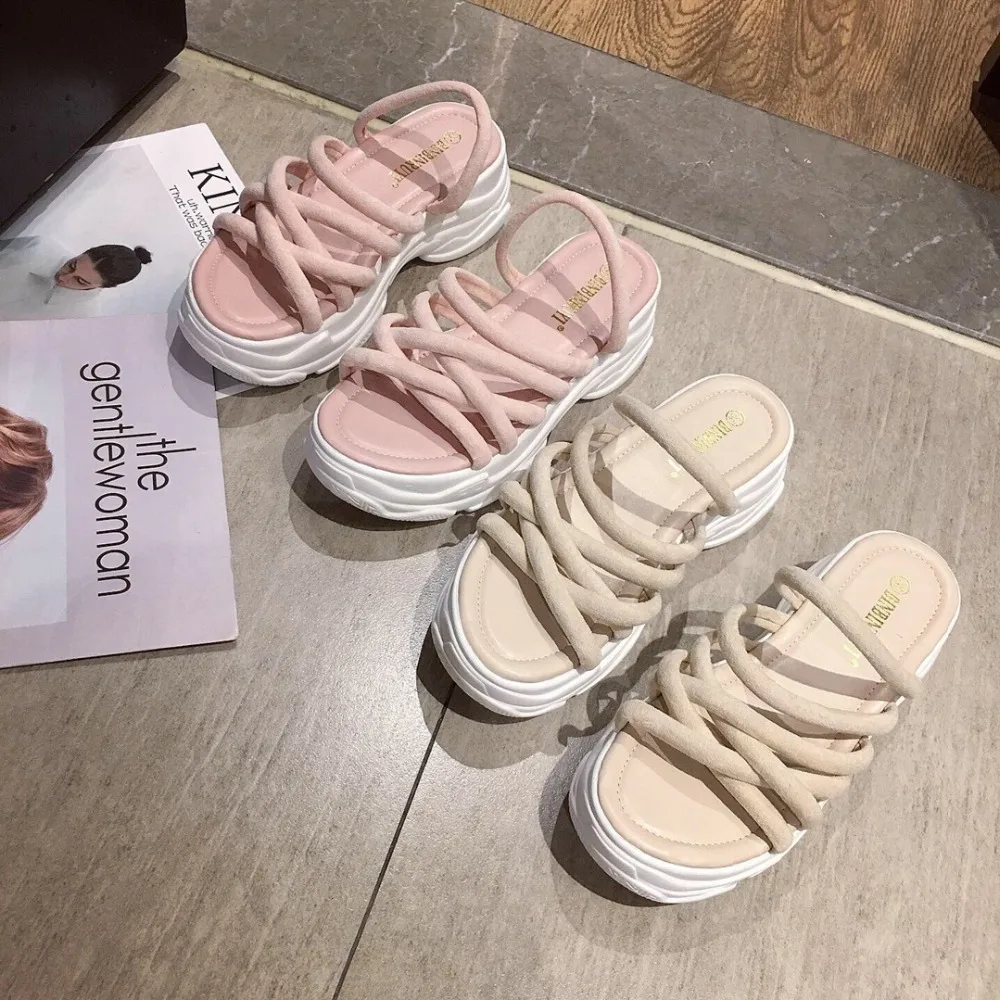 

Slides Women's Slippers 2019 Woman Shoes Luxury Flock Platform Sliders New Designer Summer Flat Soft Rome Fashion PU