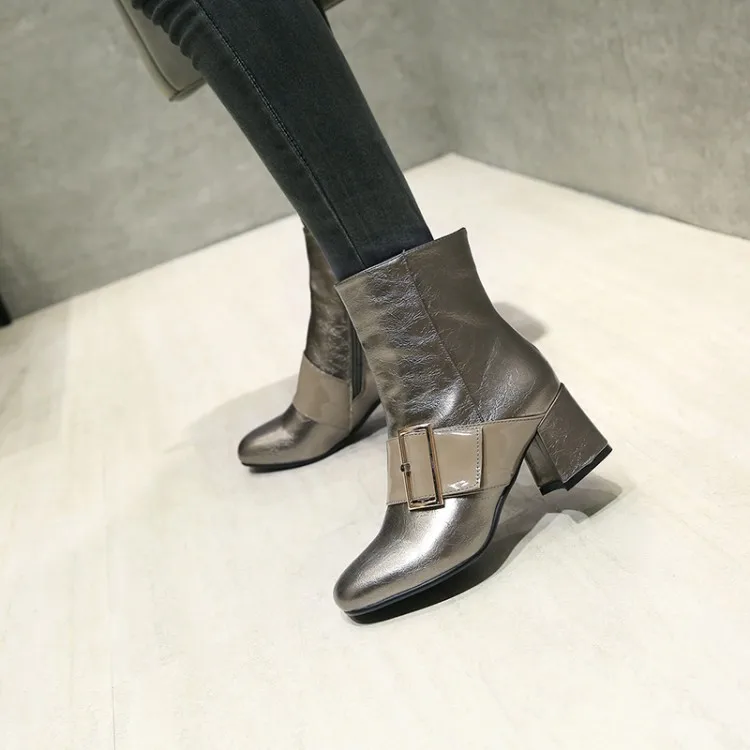 

Big Size 11 12 13 14 15 Ma'am Coarse heel Short boots Pure color Metal decoration Boot barrel High heel boots