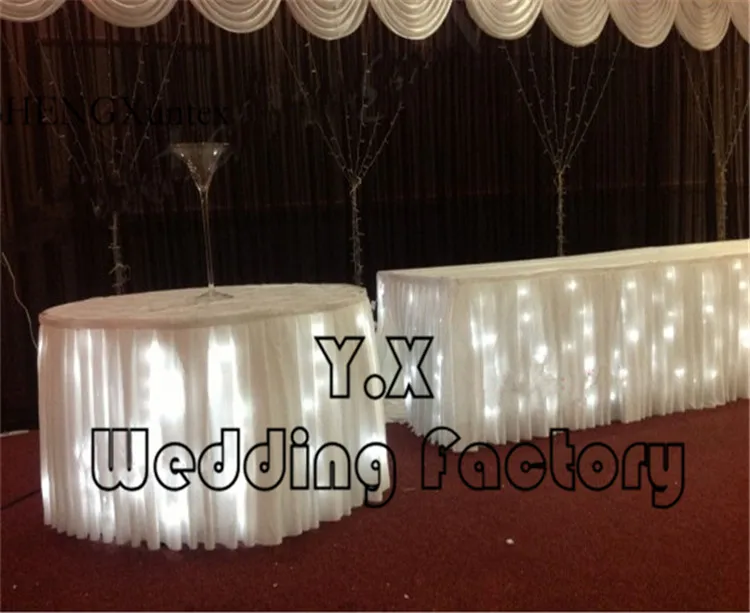 Wit Kleur Ijs Zijde Tafel Rok Met Led Licht Voor Wedding Event Tafelkleed Decoratie Wit Kleur Ijs Zijde Tafel Rok Met Led Licht Voor Wedding Event Tafelkleed Decoratie