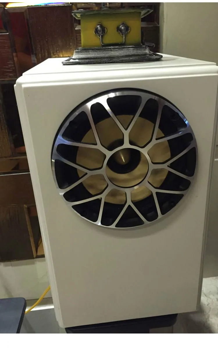 pair speakers