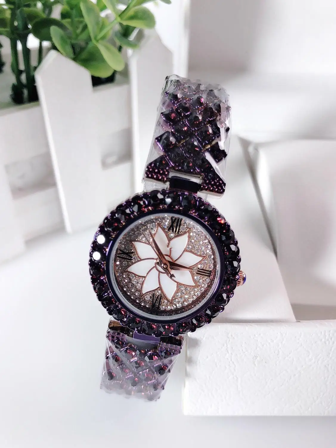 

WG0711 Women's Watches Top Brand Runway Luxury European Design Quartz Wristwatches