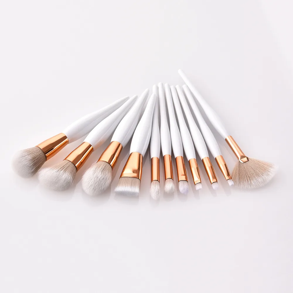 

1Pcs Makeup Brushes Tools Kit Make Up Brushes UNIQUE Professional Eyeshadow Brush Eye Angled Single Smudger Brush Cosmetics Tool