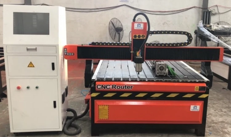 2.2KW CNC маршрутизатор 4 оси 1224 для гравировки и резки с ЧПУ машина с водяным охлаждением шпиндельный станок с ЧПУ производитель