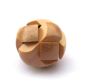 

1 Pcs Creative Puzzle Brain Training Toy Football Shape Wooden Puzzle Cube/Educational Toy Kong Ming Lock for Adult Children