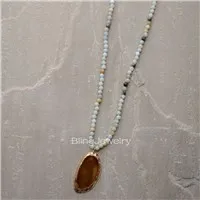 Elegância orgânica Colar Facetada Sunstone e Grânulos