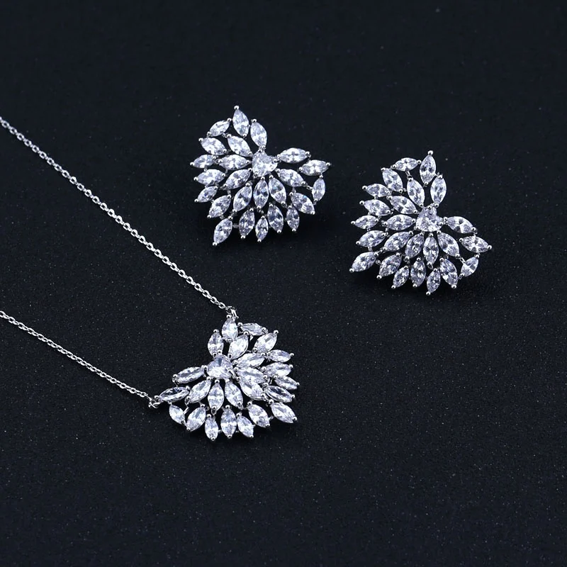 

Accking heart design Stud Earrings Pendant Set Crystal Zirconia better Necklace Earring Set for Women and Girl