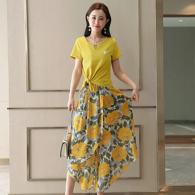 Best Price Set female 2018 summer new fashion casual temperament short-sleeved bottoming shirt + color skirt elegant two-piece suit Best Price Set female 2018 summer new fashion casual temperament short-sleeved bottoming shirt + color skirt elegant two-piece suit