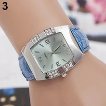 New hotWomen's Rhinestone Barrel Shape Case Faux Leather Band Analog Quartz Wrist Watch New hotWomen's Rhinestone Barrel Shape Case Faux Leather Band Analog Quartz Wrist Watch