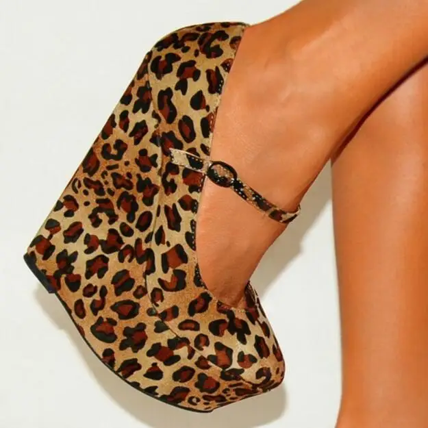 Г. Новинка, большие размеры 35-48, Пряжка Леопард, модная пикантная обувь на высоком каблуке и платформе, обувь для девушек и женщин, женская обувь на танкетке женские туфли-лодочки, D1268 - Цвет: Leopard print