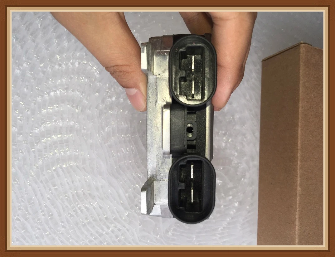 

Fan Controller Module 940004300 940007601 940009400 940004302 940004204 940004300 940007601 940009400 940004302 940004204