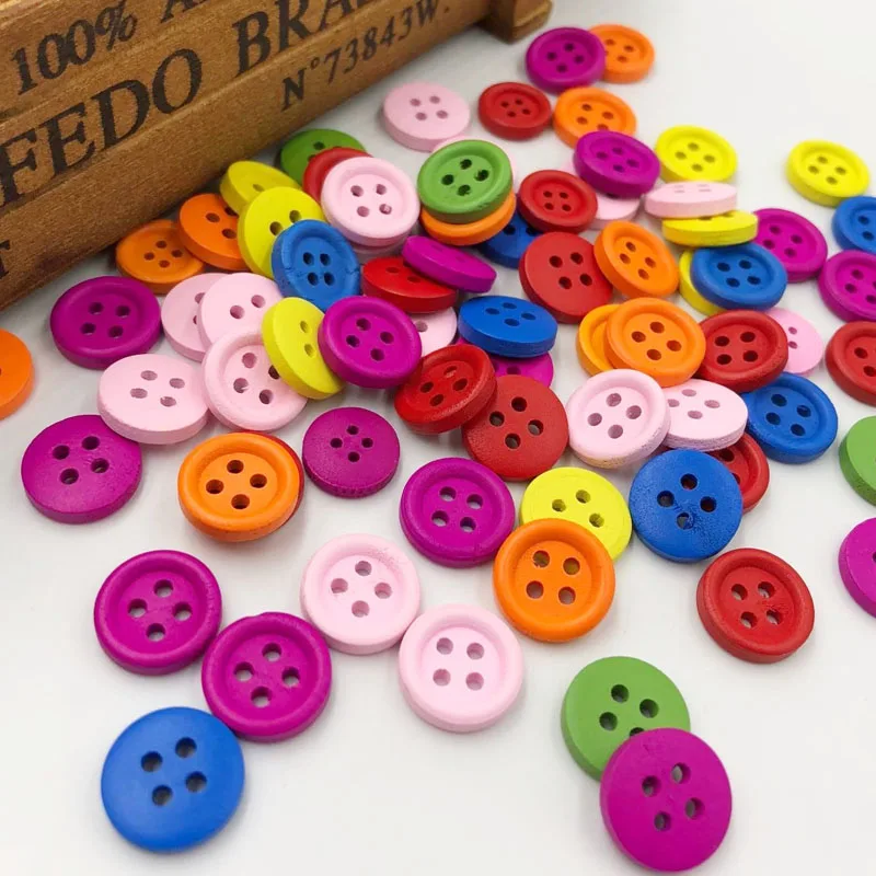 

100pcs Mix Color 15 mm 4 holes Baby Round Wood Button Craft Sewing WB157